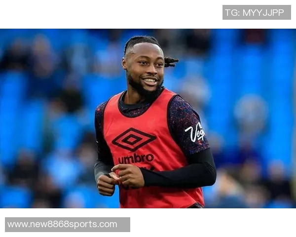 双足神射手塞梅尼奥本赛季已斩获17球左脚8球右脚9球展现全面实力