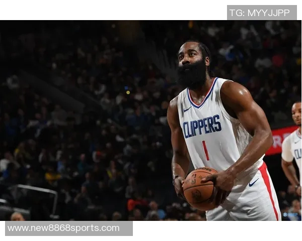 哈登成为NBA历史首位持有两个球队单场得分纪录的球员