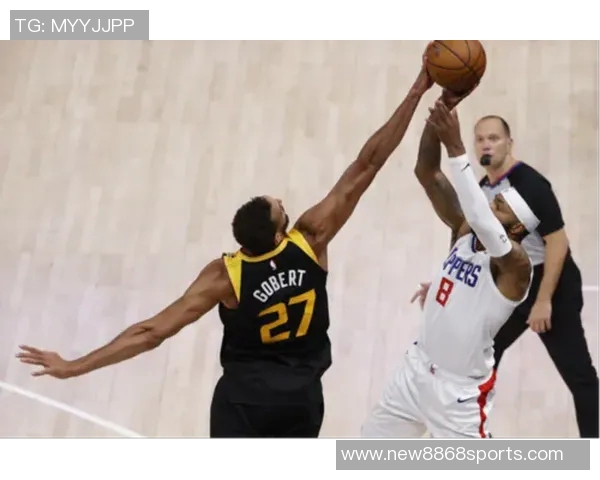 戈贝尔：团队合作是我争夺第五座最佳防守球员奖的关键心态